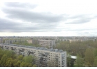До метро добираться транспортом.