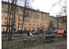 Продается 3-комнатная квартира в хорошем благоустроенном районе.