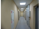 Продается 1-к квартира в развитом благоустроенном районе.