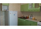 Продам 2-комнатную квартиру в развитом районе по доступной цене.